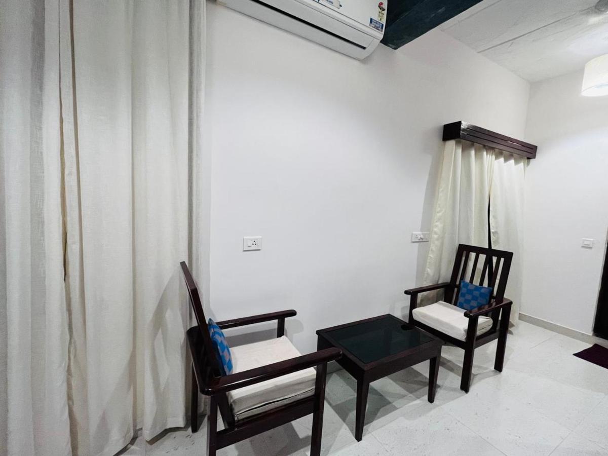 Naga Cottages Morjim Luaran gambar
