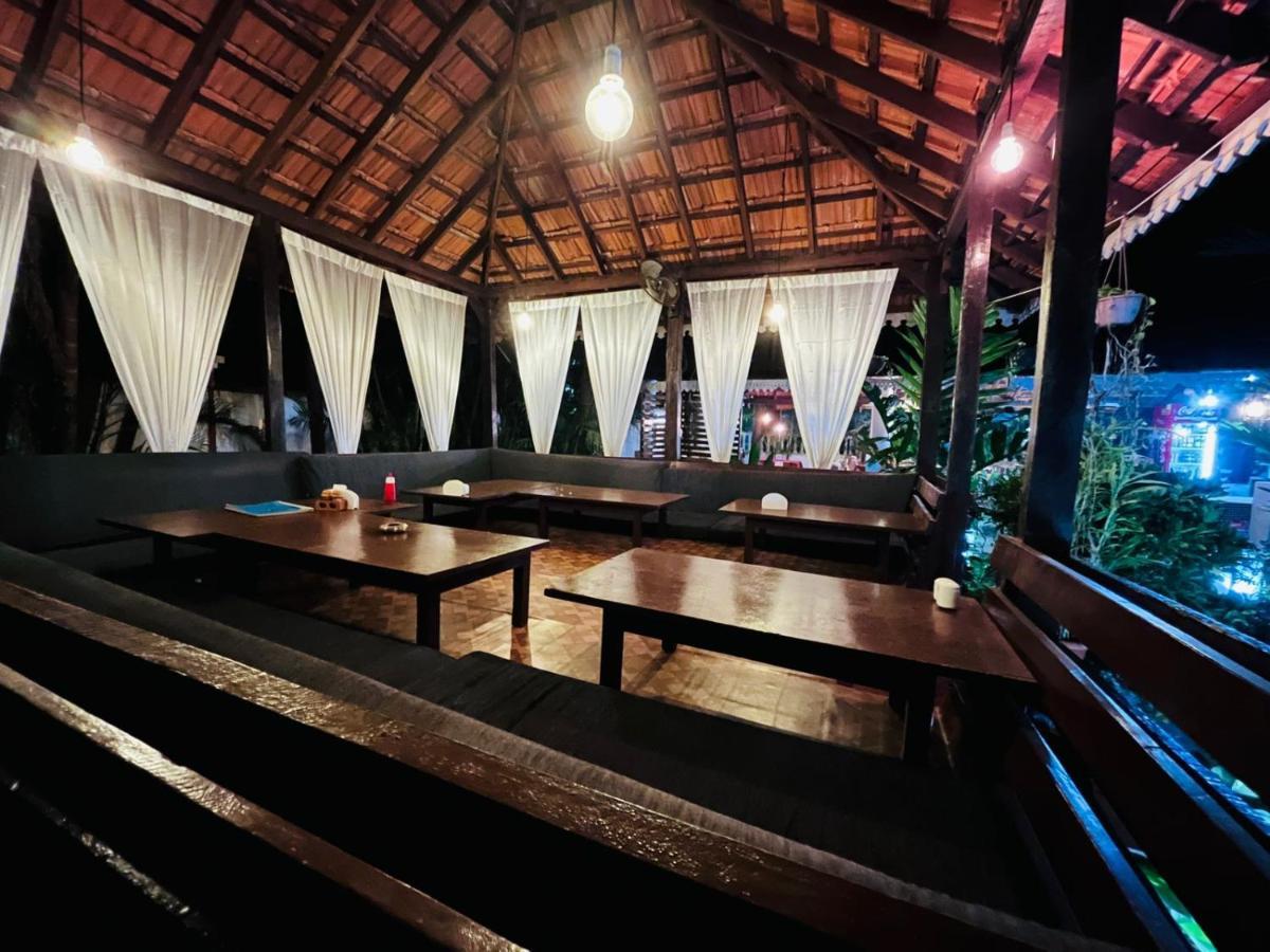 Naga Cottages Morjim Luaran gambar