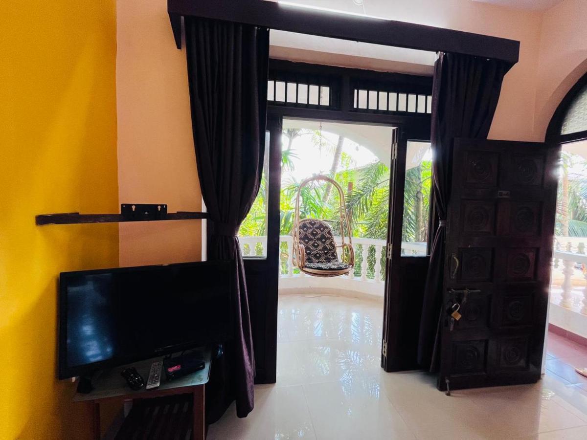 Naga Cottages Morjim Luaran gambar