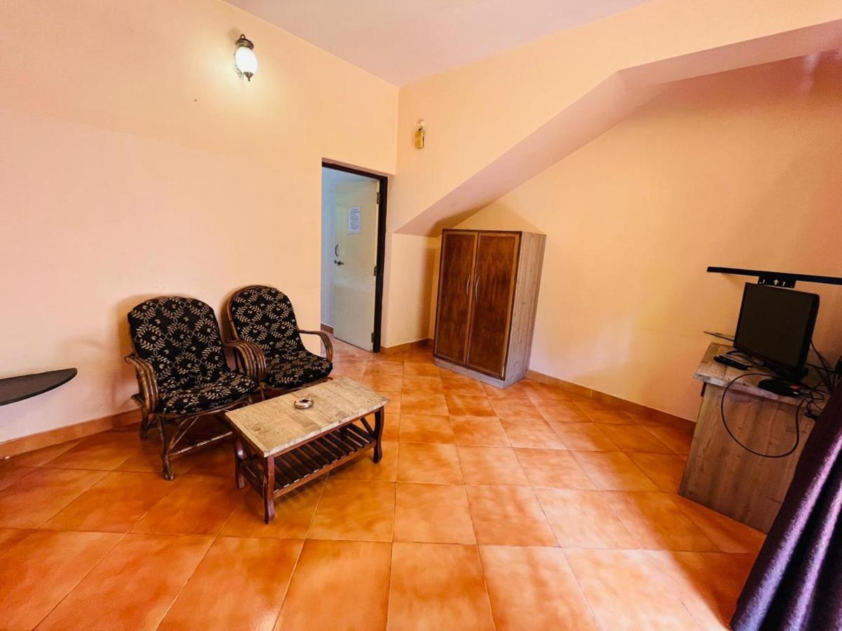 Naga Cottages Morjim Luaran gambar